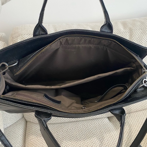 Matt & Nat Purse. Slightly Used - Picture 6 of 6